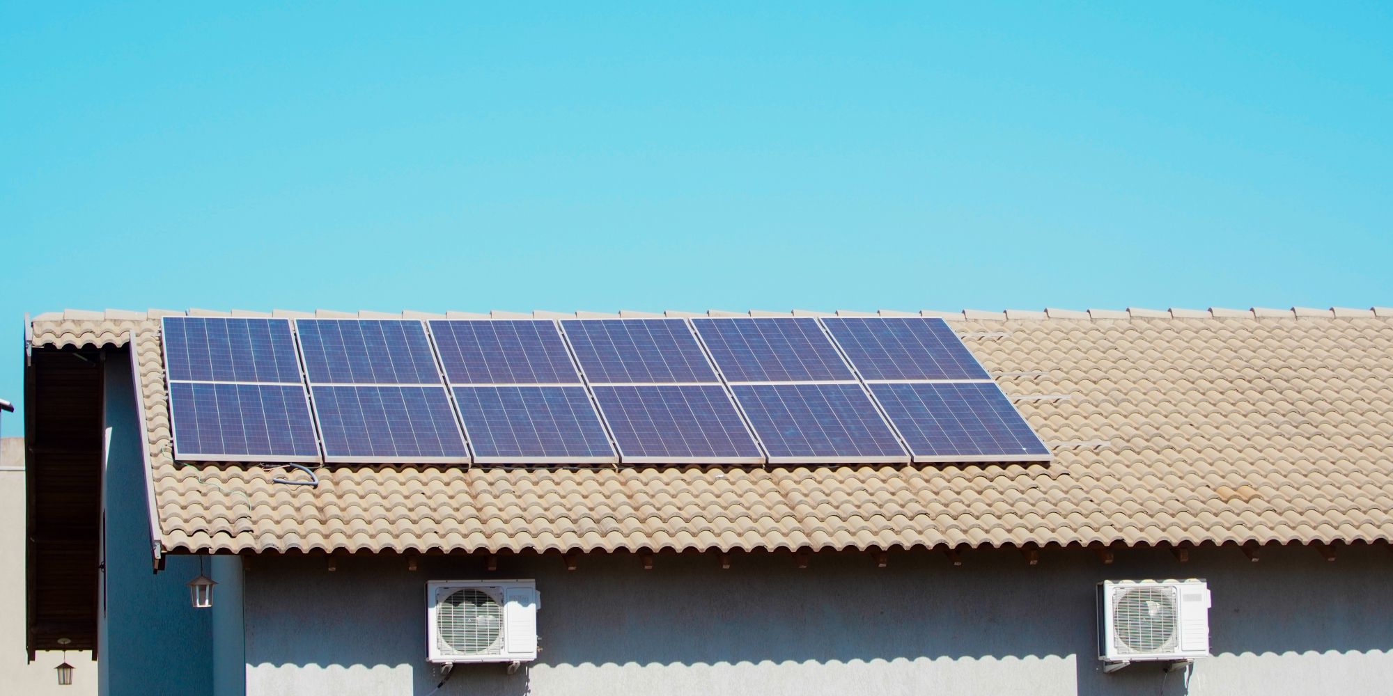 Aire acondicionado con placas solares